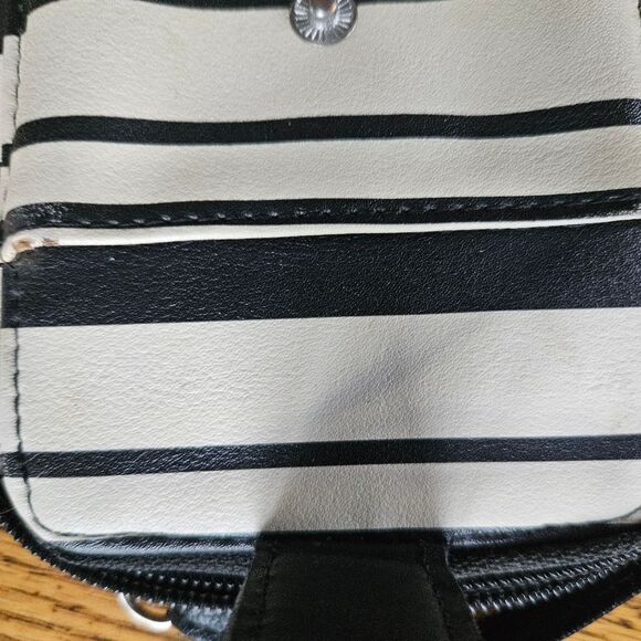 Ivory & Black Stripe Crossbody Wristlet Credit Card Purse | Compact Travel Bag - Picture 3 of 7